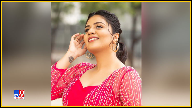 Sreemukhi New Photos. Credit by:Sreemukhi/Instagram