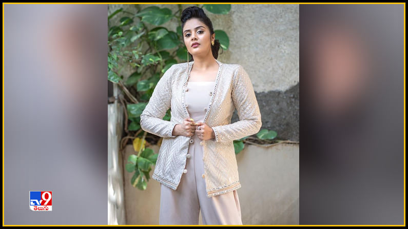 Sreemukhi New Photos. Credit by:Sreemukhi/Instagram