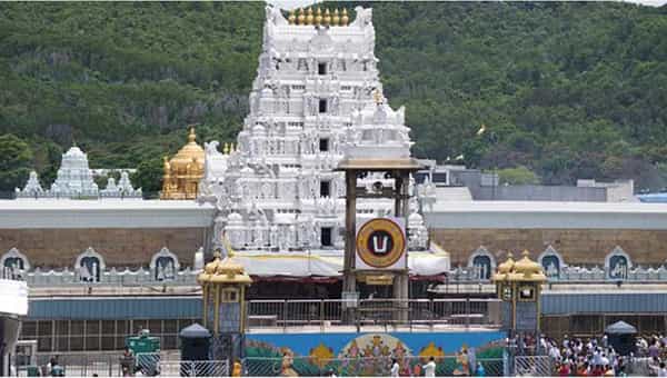 Tirumala Darshan: తిరుమల శ్రీవారి భక్తులకు గుడ్న్యూస్.. అప్పుడు దర్శనం చేసుకోలేని భక్తులకు మళ్లీ ఛాన్స్..