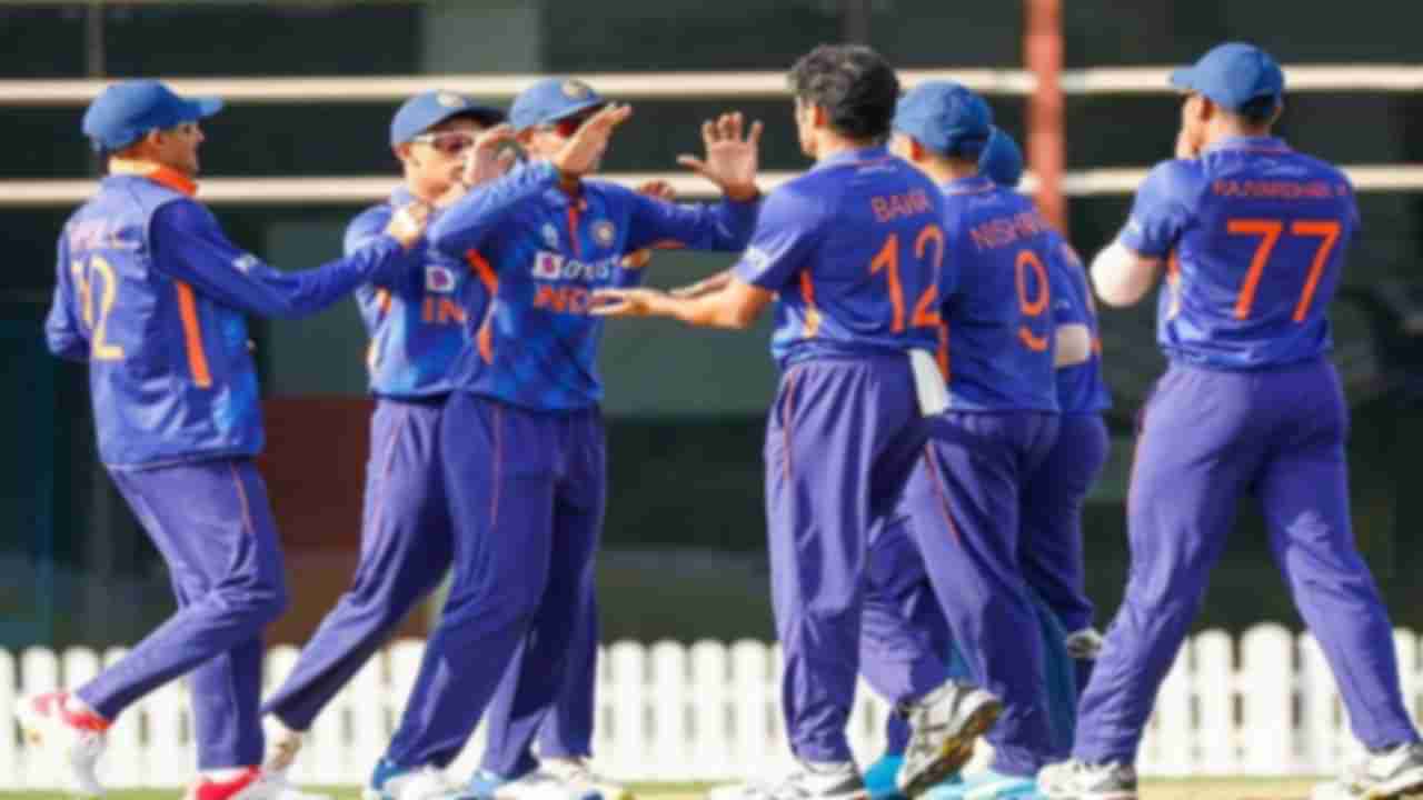 U19 Asia Cup: ఉత్కంఠ పోరులో భారత్ ఓటమి.. రెండు వికెట్ల తేడాతో గెలుపొందిన పాక్..