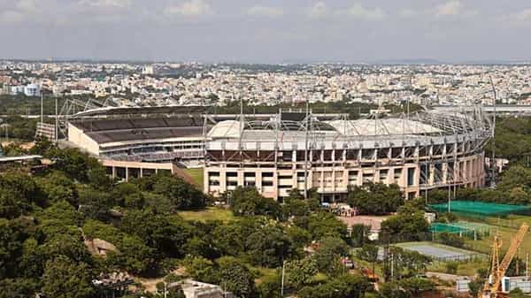 Uppal Cricket Stadium: ఉప్పల్ స్టేడియానికి కరెంట్ కట్.. హెచ్సీఏకు షాకిచ్చిన విద్యుత్ అధికారులు.. అసలేమైందంటే?