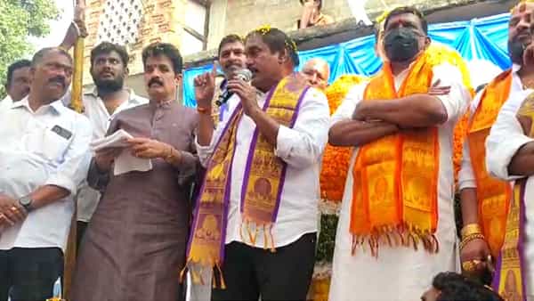 Vangaveeti Ranga: రంగా విగ్రహావిష్కరణ..పార్టీలకతీతంగా పాల్గొన్న కాపు నేతలు.. రానున్న కాలంలో రాజకీయాలను శాసించేది కాపులేనన్న గంటా