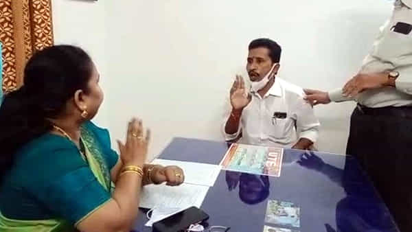 Andhra Pradesh: ఎంపీడీవోను దూషించిన వైసీపీ నాయకుడు అరెస్ట్.. మరో ముగ్గురిపై కేసు..