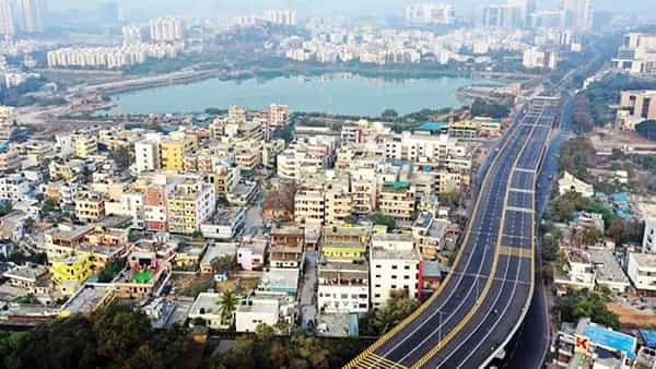 Hyderabad: ఫ్లైఓవర్లు/బ్రిడ్జిలపై రోడ్డు ప్రమాదాలను అరికట్టాలంటే..ఈ ట్రాఫిక్ నిబంధనలు పాటించాల్సిందే..