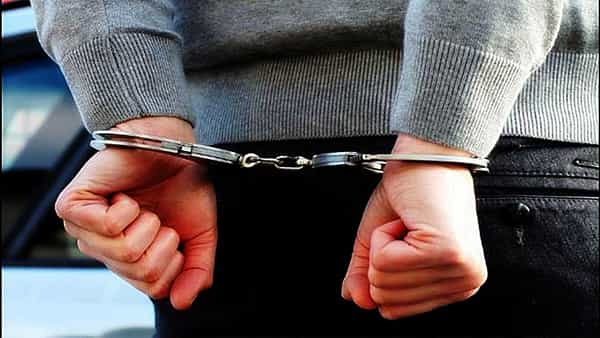 Hyderabad: రైల్వే, మెట్రో జాబ్స్ పేరుతో టోకరా.. నిరుద్యోగుల నుంచి ఎంత వసూలు చేశారో తెలుసా?