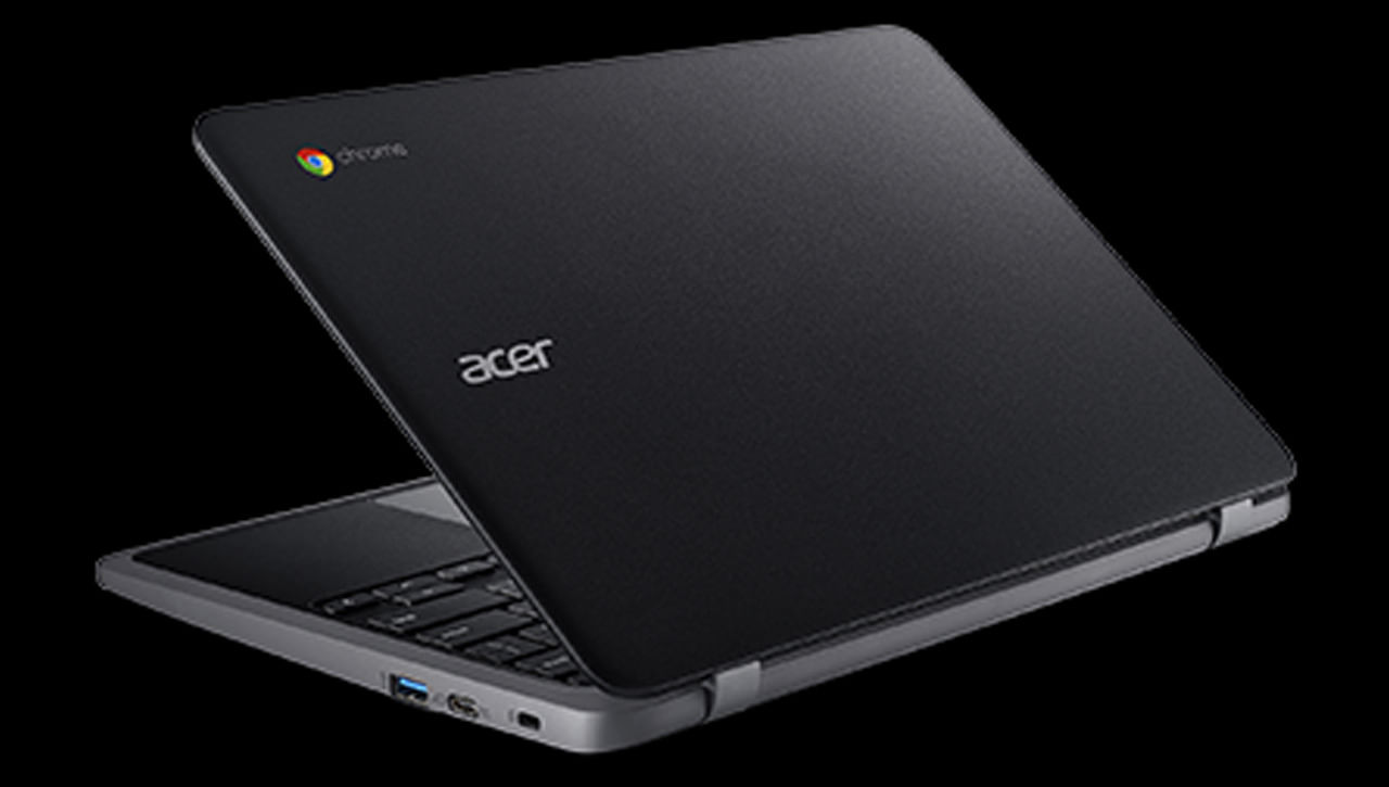 Acer Chromebook 311 C733-C5A: ఈ ల్యాప్‌టాప్‌ రూ. 23,990కి అందుబాటులో ఉంది. ఇందులో క్లెరోన్‌ డ్యూయల్‌ కోర్‌ N4020 ప్రాసెసర్‌ను అందించారు. క్రోమ్‌ ఆపరేటింగ్ సిస్టమ్‌తో పనిచేసే ఈ ల్యాప్‌టాప్‌లో 4 జీబీ ర్యామ్‌, 32 జీబీ ఇంటర్నల్‌ స్టోరేజ్‌ను అందించారు. 11.6 ఇంచెస్‌ డిస్‌ప్లేతో కూడిన ఈ ల్యాపీలో ఇంటెల్‌ యూహెచ్‌డీ గ్రాఫిక్స్‌ 600ని ఇచ్చారు. ఒక్కసారి ఫుల్‌ ఛార్జ్‌ చేస్తే 12.5 గంటల బ్యాటరీ బ్యాకప్‌ దీని సొంతం.