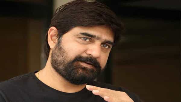 Actor Srikanth: థర్డ్ వేవ్ లో భారీగా కరోనా బారిన పడుతున్న సినీనటులు.. తాజాగా శ్రీకాంత్ కు పాజిటివ్ గా నిర్ధారణ..