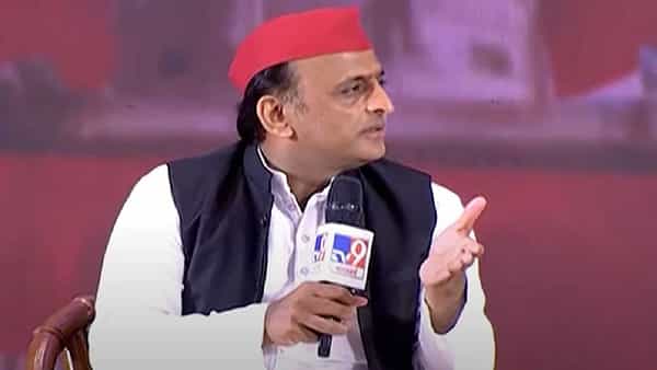 Akhilesh Yadav: ఎంపీ పదవికి అఖిలేష్, అజం ఖాన్ రాజీనామా.. యూపీలో మరో ఎన్నికల సమరానికి కౌంట్ డౌన్