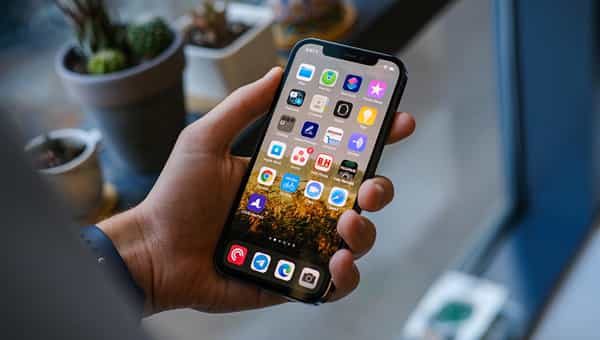 Apple Safari: యాపిల్ యూజర్లకు అలర్ట్.. ప్రమాదంలో మీ వ్యక్తిగత సమాచారం.. పూర్తి వివరాలు..