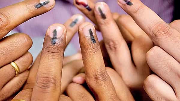 UP Elections 2022: ఎన్నికల వేళ నేతల కప్పదాట్లు షురూ.. SPలో చేరనున్న కాంగ్రెస్ నేత