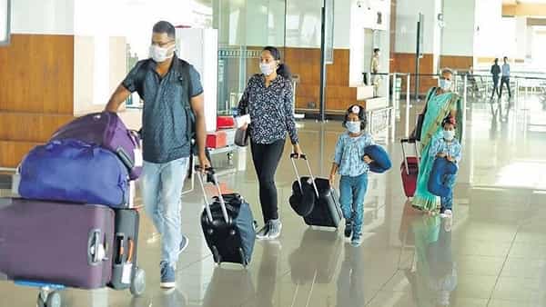 Air Travel: విమాన ప్రయాణం ఖరీదు.. జెట్ ఇంధన ధరలు మళ్లీ పెరిగాయి.. లీటర్కి ఎంత పెరిగిందంటే..?