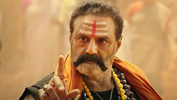 Balakrishna: ఆ విషయంలో యంగ్ హీరోలకు పోటీనిస్తోన్న బాలయ్య.. సోషల్ మీడియాలో ఇప్పుడిదే హాట్ టాపిక్..