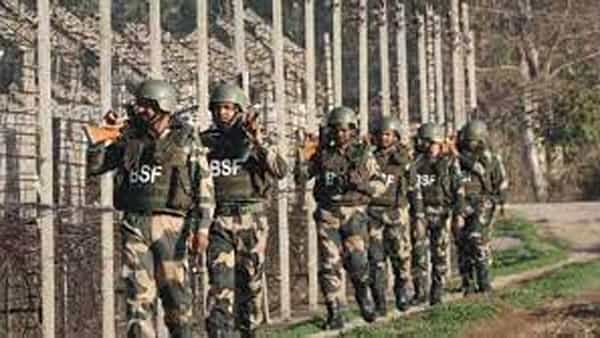 BSF Recruitment 2022: బీఎస్ఎఫ్లో ఉద్యోగవకాశాలు.. అర్హత పదోతరగతి.. జీతం ఎంతో తెలుసా..?