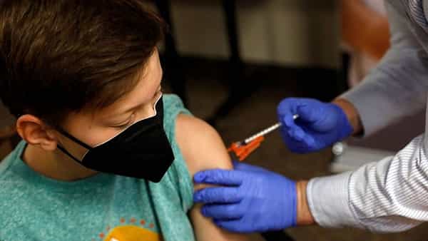 Vaccination: టీకా తీసుకున్నాక పిల్లల్లో ఈ సమస్యలుంటే భయపడవద్దు.. వైద్యుడి సలహా తీసుకోండి..