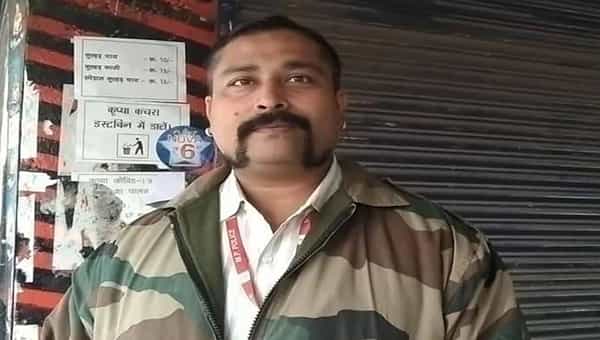 Bhopal Constable: మీసాలు తీయనందుకు ఉద్యోగం నుంచి సస్పెండ్.. అయినా తగ్గేదేలే అంటోన్న కానిస్టేబుల్..