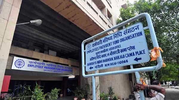 EPFO: పీఎఫ్ ఖాతాదారులు అలర్ట్.. ఈ విషయాల పట్ల అప్రమత్తత అవసరం..?