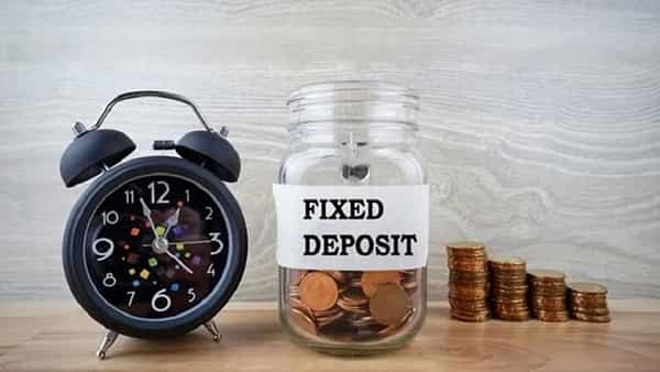 Fixed Deposit: మూడేళ్ల ఫిక్స్డ్ డిపాజిట్లపై అత్యధిక వడ్డీ చెల్లించే బ్యాంకులు ఇవే..? ఎంత చెల్లిస్తున్నాయంటే..?