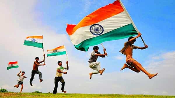 Flag Hosting Rules: జెండా ఎగరవేయాలంటే నిబంధనలు తెలుసా.. ఎప్పుడు పడితే అప్పుడు ఎగరవేయకూడదు..?