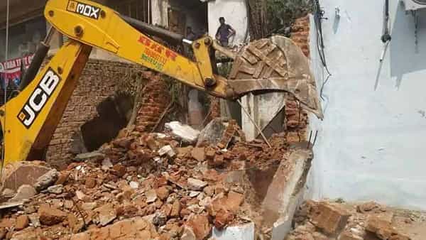 Hyderabad: తగ్గేదేలే అంటున్న స్పెషల్ టాస్క్ఫోర్స్.. అక్రమ కట్టడాలపై ఉక్కుపాదం..
