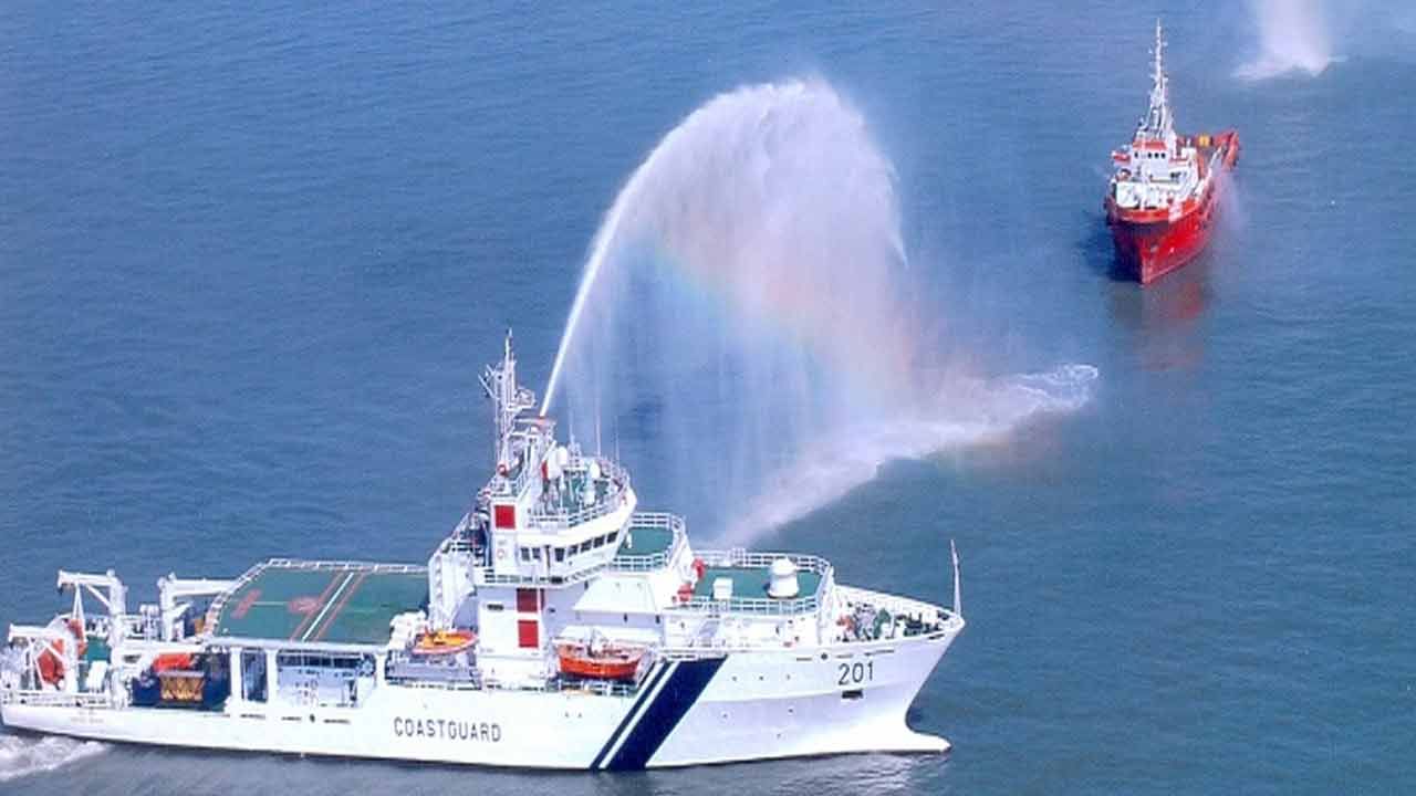 Indian Coast Guard Jobs: టెన్త్, ఇంటర్ అర్హతతో కేంద్రప్రభుత్వ ఉద్యోగాలు.. ఈరోజు నుంచే అప్లికేషన్స్.. ఎలా అప్లై చేయాలంటే..