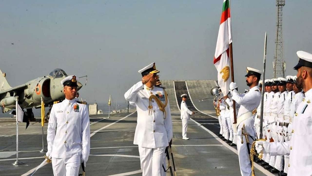 Indian Navy Recruitement: బీటెక్ అర్హ‌త‌తో ఇండియ‌న్ నేవీలో ఆఫీస‌ర్ పోస్టులు.. పూర్తి వివ‌రాలు..