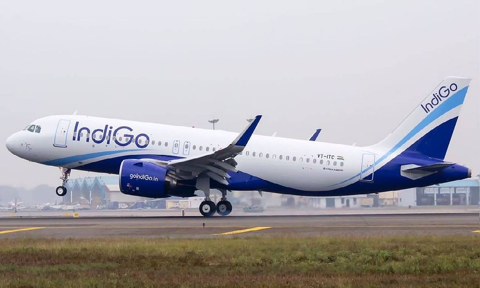 Indigo Flight: ఒమిక్రాన్‌ ఎఫెక్ట్‌.. ఇండిగో ఎయిర్‌లైన్స్ 20% విమానాలు రద్దు..