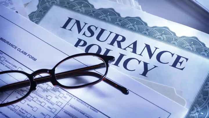 Insurance: ఏజెంట్ల ఒత్తిడితో ఇన్సూరెన్స్ పాలసీలు తీసుకుంటున్నారా..? అయితే ఈ వీడియో చూడండి.. Insurance: ఏజెంట్ల ఒత్తిడితో ఇన్సూరెన్స్ పాలసీలు తీసుకుంటున్నారా..? అయితే ఈ వీడియో చూడండి..