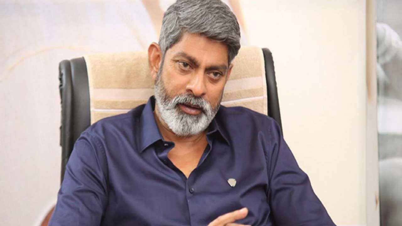 Jagapathi Babu: హీరో థ్యాంక్స్ మీట్‏లో జగపతి బాబు ఆసక్తికర కామెంట్స్.. పదిహేనేళ్లుగా థియేటర్‏కు వెళ్లలేదంటూ..