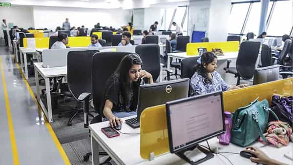 Jobs Recruitment: కరోనా ఆంక్షలు విధించకపోతే నిరుద్యోగులకు బంపర్ ఆఫర్.. ఐటీ రంగంలో భారీగా ఉద్యోగాలు..!