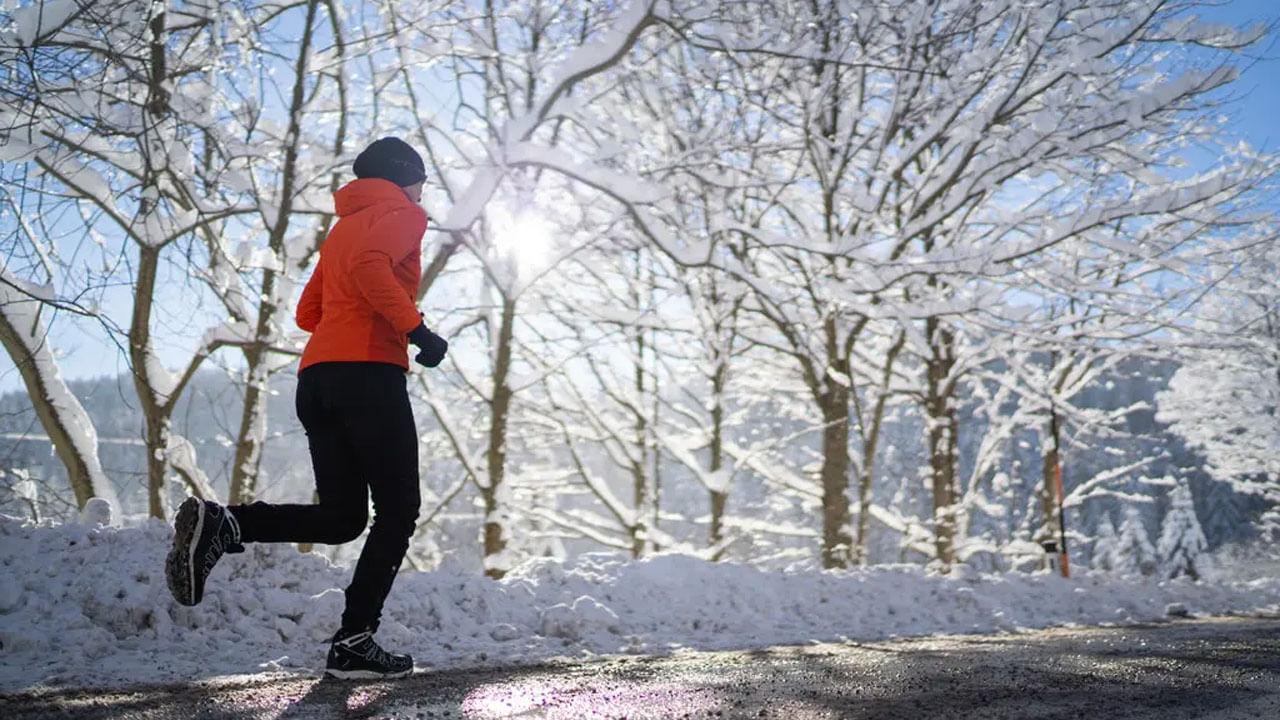 Jogging In Winter: చలికాలంలో జాగింగ్ చేయడం వలన కలిగే ఆరోగ్య ప్రయోజనాలు ఎన్నో...
