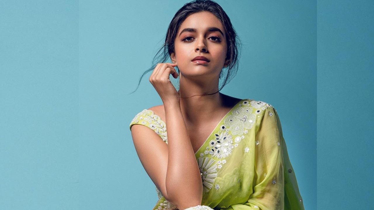 Keerthy Suresh : ఆ టైమ్‌లో అంతా నన్ను ఐరెన్ లెగ్ అన్నారు.. ఎమోషనల్ అయిన కీర్తిసురేష్..