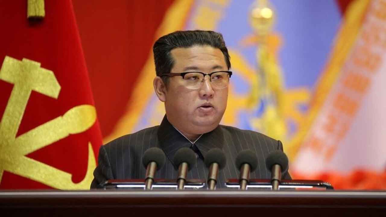Kim Jong un:  కిమ్‌ టాయిలెట్‌కు సెక్యూరిటీ గార్డ్స్‌.. అసలు కారణం తెలిస్తే షాక్ అవుతారు..