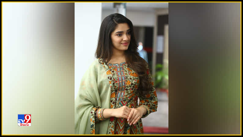 Krithi Shetty New Photos. Credit by: Krithi Shetty/Instagram