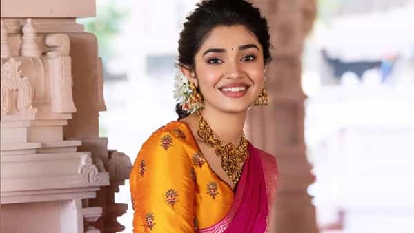 Krithi Shetty: ఉప్పెన సినిమా విడుదలై ఏడాది పూర్తి .. ఎమోషనల్ నోట్ పెట్టిన బేబమ్మ..