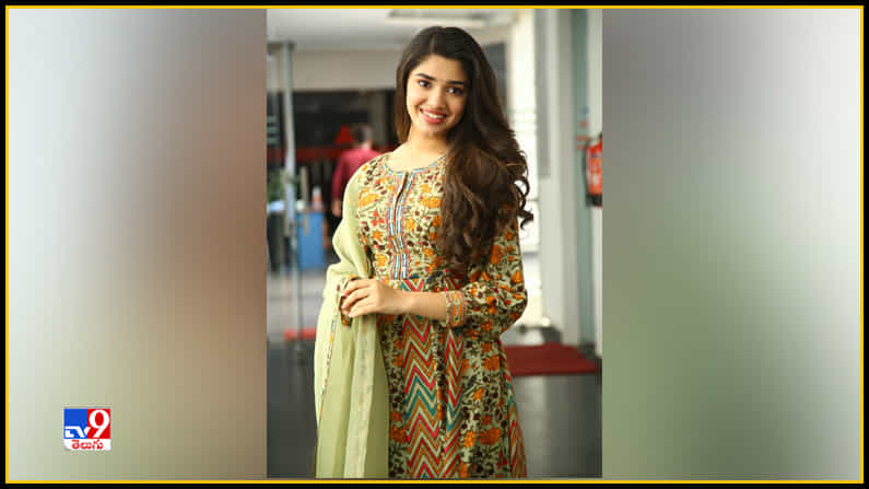 Krithi Shetty New Photos. Credit by: Krithi Shetty/Instagram