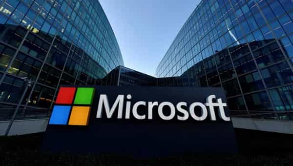 Microsoft: ఒప్పందాల కోసం మైక్రోసాఫ్ట్ ముడుపులు.. సంచలన కామెంట్స్ చేసిన ఆ ఉద్యోగి..!
