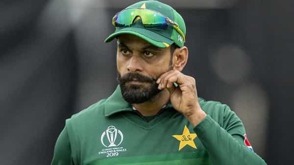 Mohammad Hafeez Retire: రిటైర్మెంట్ ప్రకటించిన పాకిస్థాన్ ఆల్రౌండర్.. 41 ఏళ్లకు ఆటకు దూరమైన మాజీ కెప్టెన్