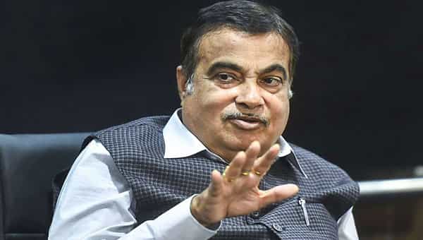 Coronavirus: ఎవరినీ వదలనంటోన్న కరోనా.. కేంద్ర మంత్రి నితిన్ గడ్కరీకి పాజిటివ్..