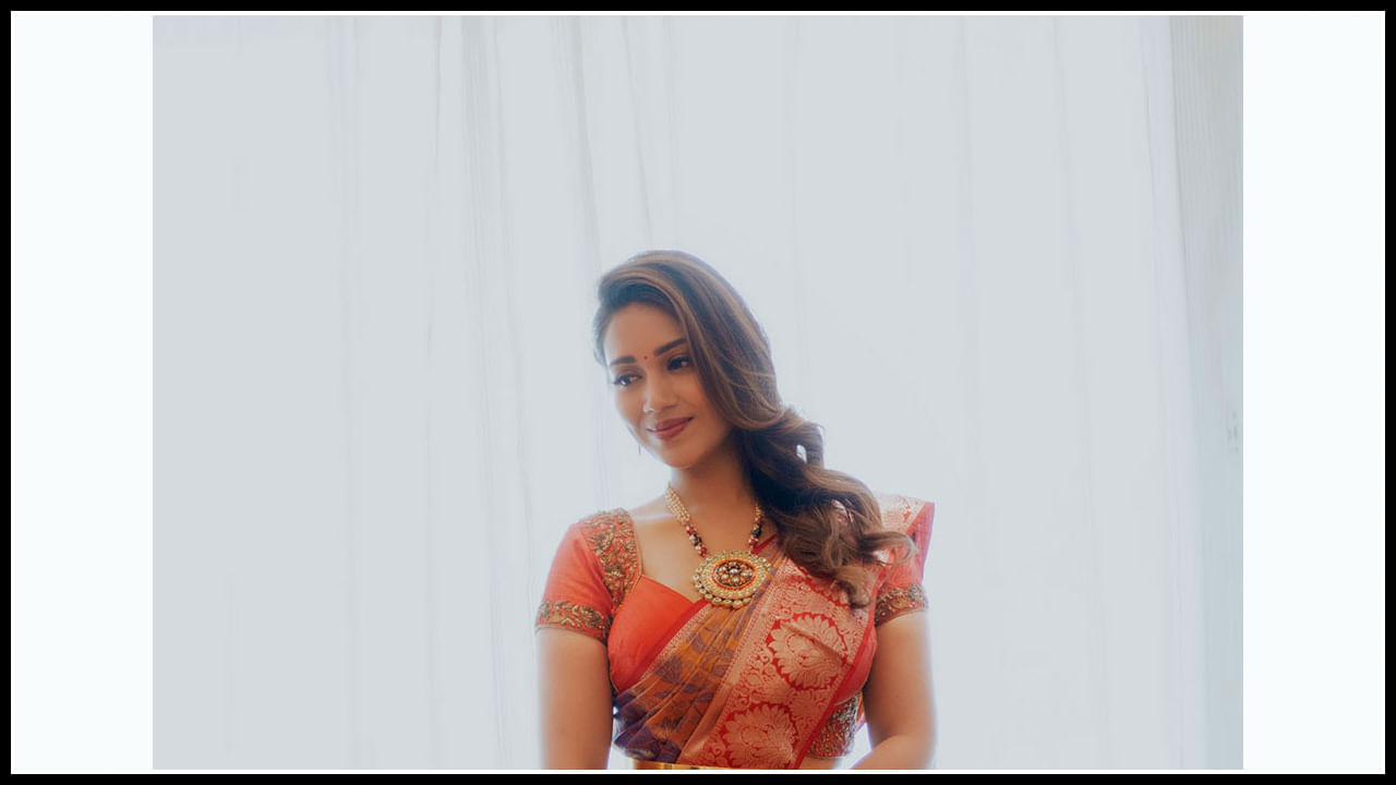 న్యూ ఫోటోస్ తో ఆకట్టుకుంటున్న నివేత పేతురాజ్.