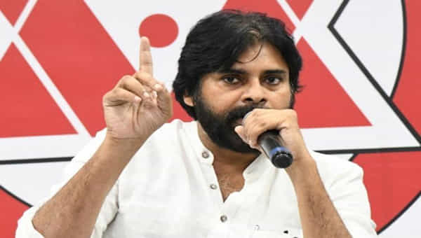 Pawan Kalyan: నిధులివ్వకపోతే రైల్వే ప్రాజెక్టులు ఎలా పూర్తవుతాయి?.. ఏపీ ప్రభుత్వంపై మరోసారి మండిపడ్డ జనసేన అధినేత..