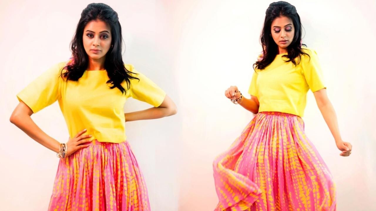 సౌత్ టెక్నీషియన్లను బాలీవుడ్ కి తీసుకెళ్లడం..వారు అక్కడ తమదైన గుర్తింపు పొందడం సంతోషంగా ఉందని ప్రియమణి అన్నారు. సౌత్ ప్రతిభకి నార్త్లో పెద్ద పీట వేస్తున్నారు అని ప్రియమణి తెలిపారు.