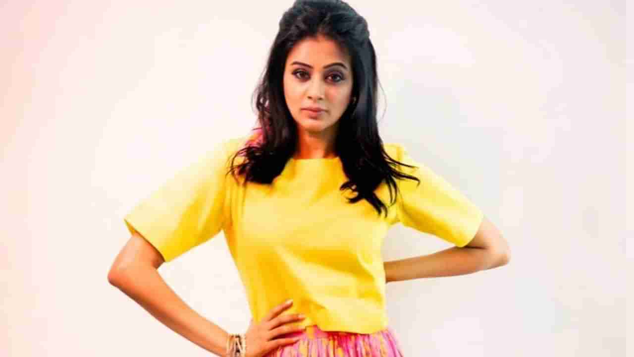 Priyamani: సమంత గురించి షాకింగ్ కామెంట్స్ చేసిన ప్రియమణి.. మొదటి సారి సామ్ అలా చేసిందంటూ..