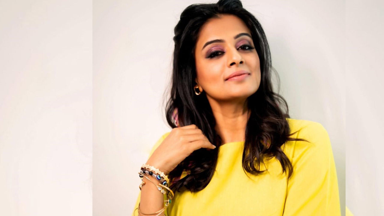 ఒకప్పుడు హీరోయిన్ గా రాణించిన ప్రియమణి ప్రస్తుతం సెకండ్ ఇనింగ్స్ మొదలు పెట్టారనే చెప్పాలి 