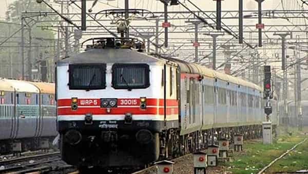 Railway Jobs: నార్తర్న్ రైల్వేలో ఉద్యోగాలు.. స్పోర్ట్స్ కోటాలో అభ్యర్థుల ఎంపిక.. ఇలా దరఖాస్తు చేసుకోండి..