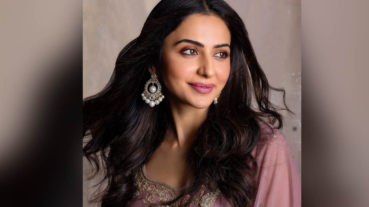 Rakul Preet Singh: పెళ్లి విషయం గురించి సీరియస్ అయిన రకుల్ ప్రీత్ సింగ్.. రూమర్స్ పట్టించుకునే తీరిక లేదంటూ..