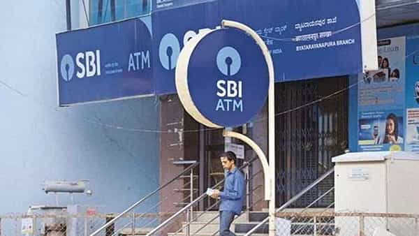 SBI: ఎస్బీఐ ఖాతాదారులకు శుభవార్త.. ఆ లావాదేవీలపై 5 లక్షల వరకు పరిమితి..