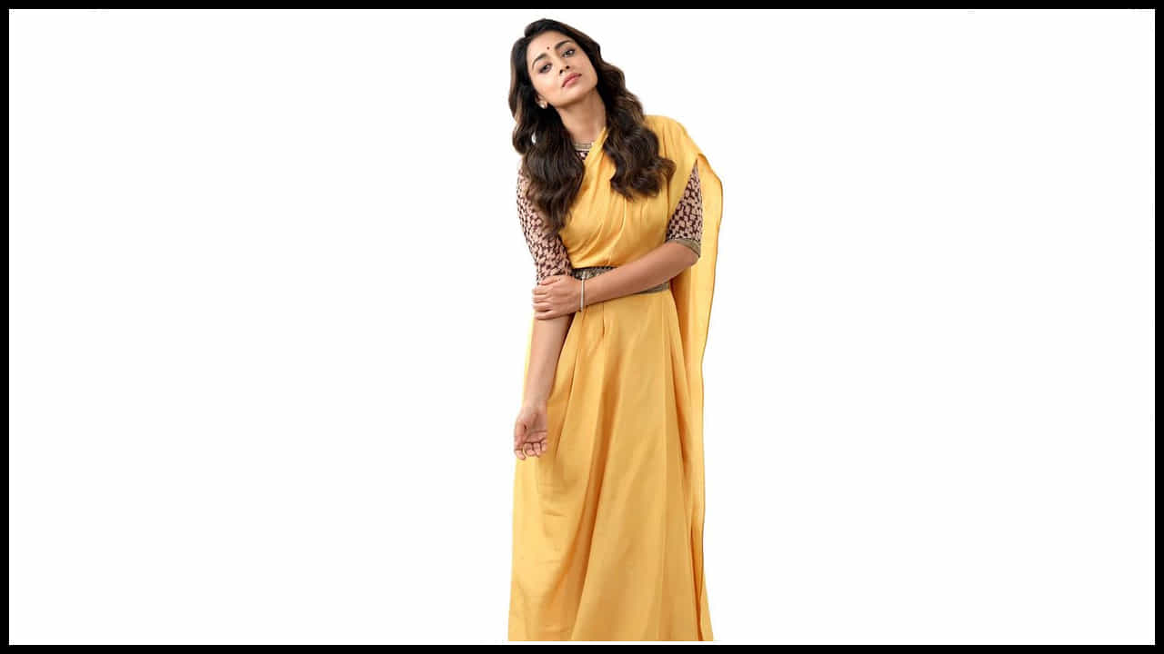 Shriya Saran New Photos. Credit by:Shriya Saran/Instagram