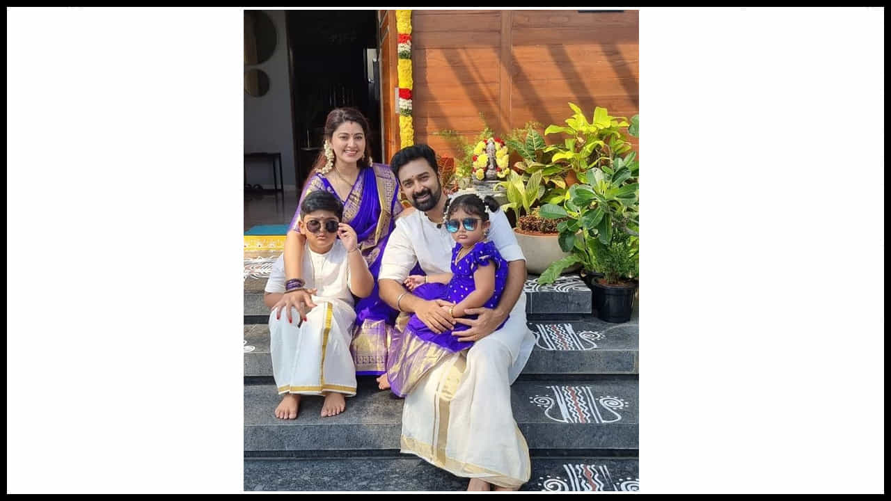 సంక్రాంతి సంబరాల్లో హీరోయిన్ స్నేహ ఫ్యామిలీ ఫొటోస్