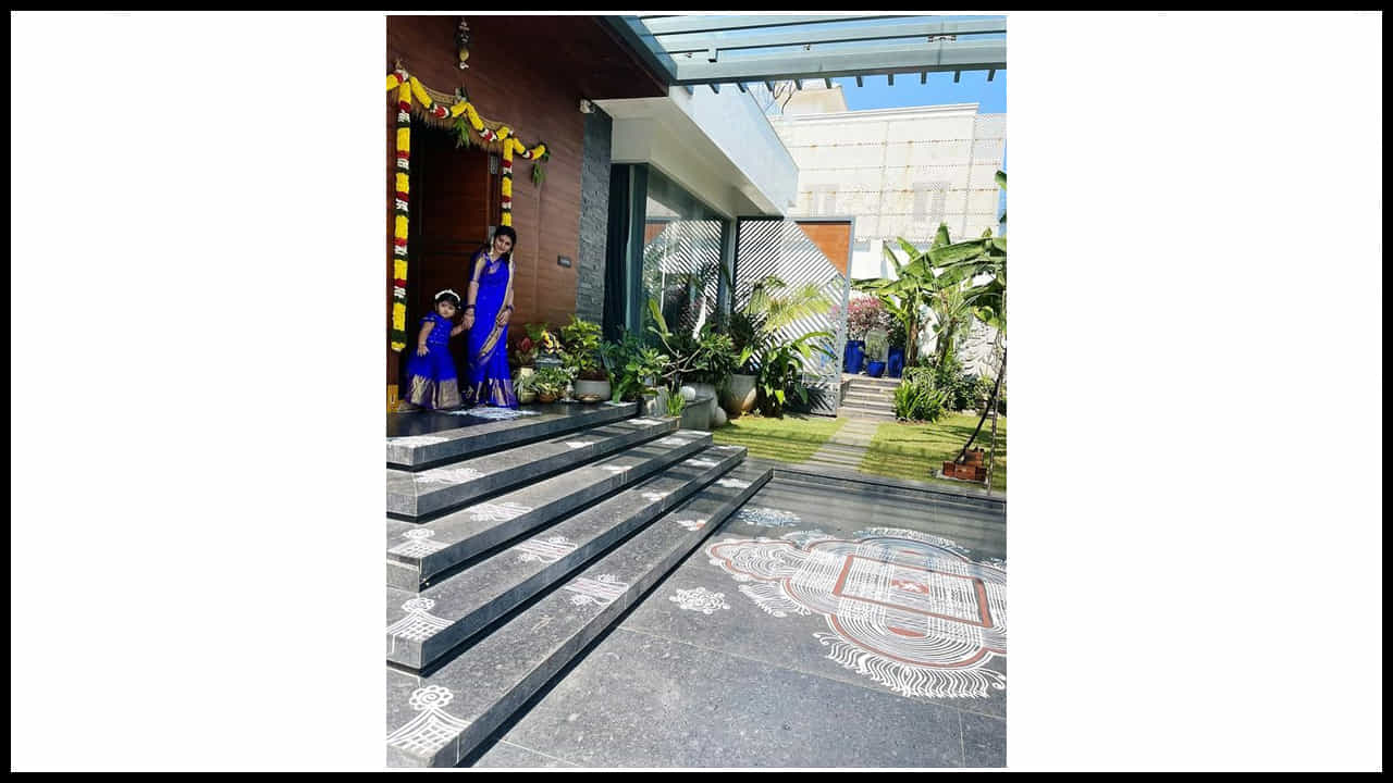 సంక్రాంతి సంబరాల్లో హీరోయిన్ స్నేహ ఫ్యామిలీ ఫొటోస్