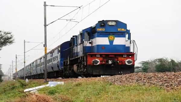 South Central Railway: దక్షిణ మధ్య రైల్వే కీలక ప్రకటన.. పలు ప్యాసింజర్ రైళ్ల రద్దు..